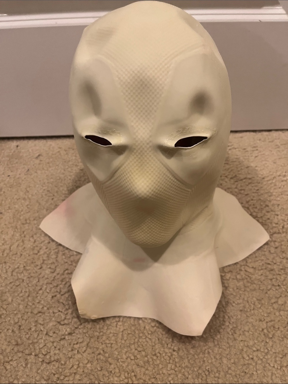 Deadpool Cosplay Mask - Picture 2 of 2